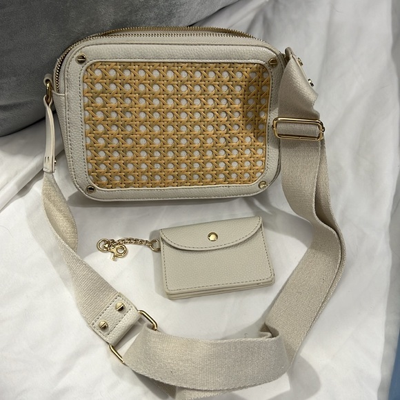 Rachel Zoe Crossbody w/ card wallet - Picture 2 of 7